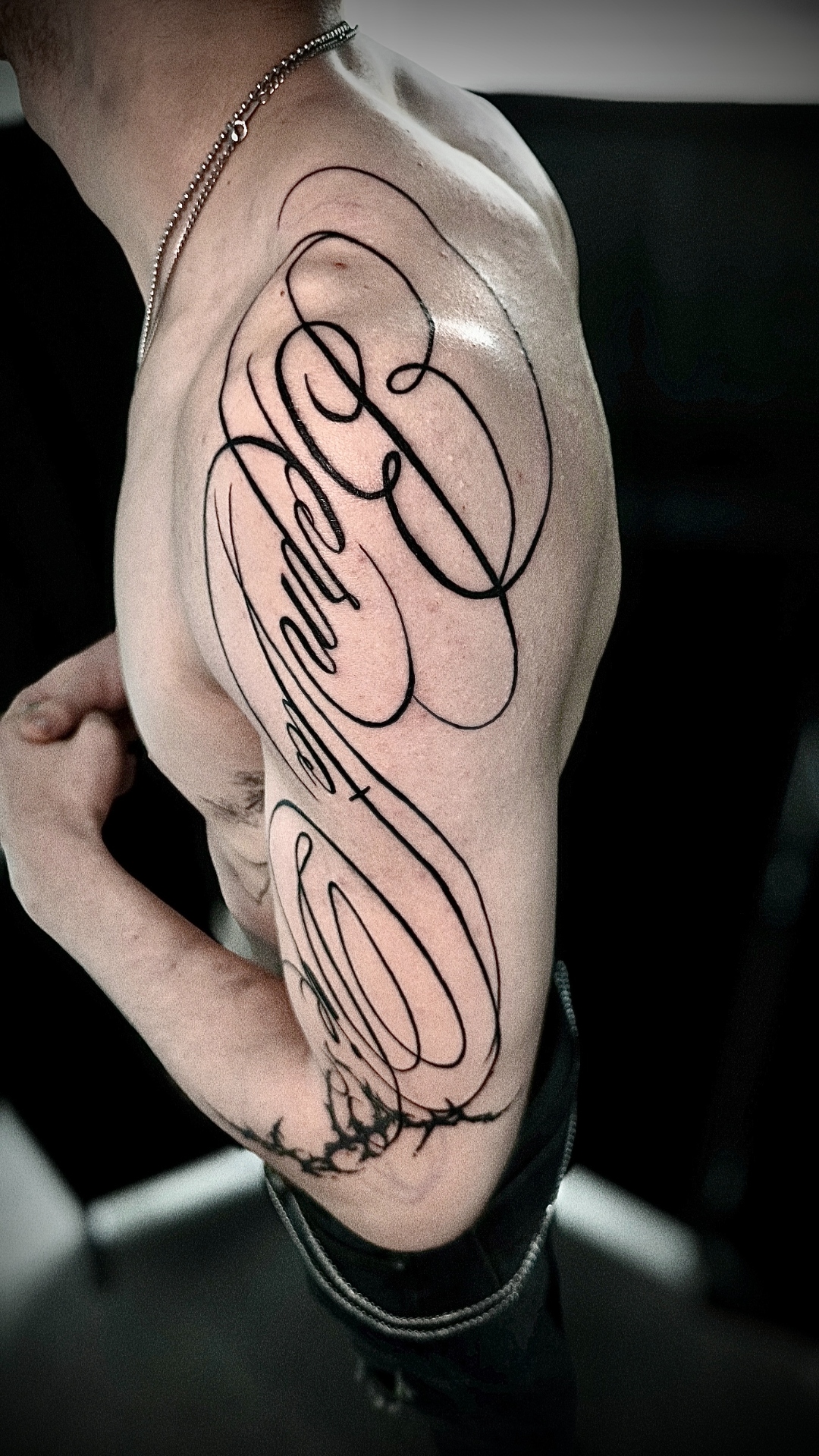 Kirschblüten Fine Line Tattoo